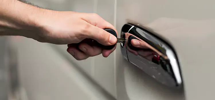 Why Choose Our Auto Locksmith Team in Oak Bay, BC?