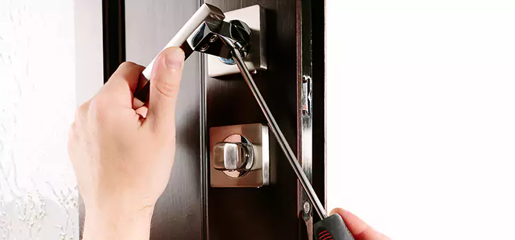 Door Lock Replacement Service Oak Bay